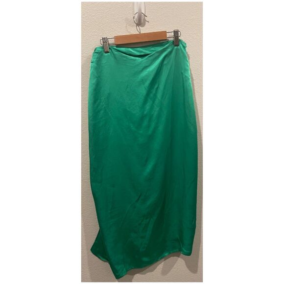 ZARA Satin Effect Ruched Midi Green Skirt - Picture 6 of 6